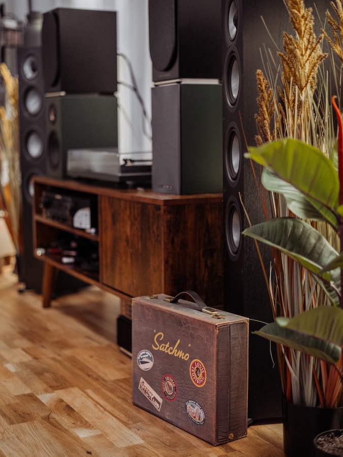a view of of High-End Home Audio system