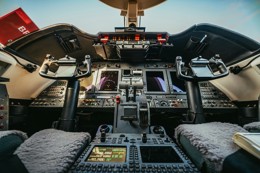pilot cockpit view